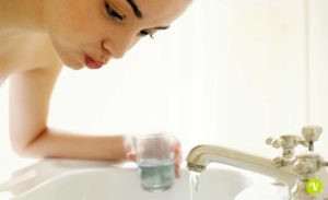 sciacqui di clorexidina si possono fare regolarmente